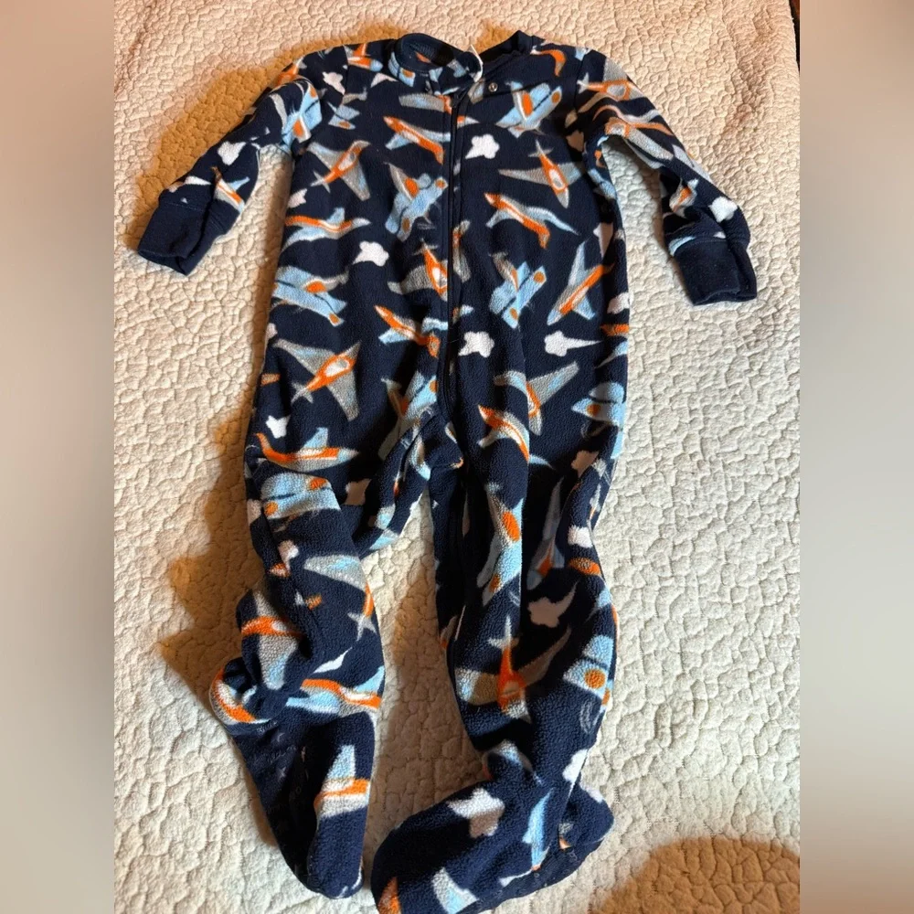 Old Navy fleece Winter Pajamas baby boy